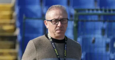 Илиан Илиев сигнализира за тревожни признаци след 0:4