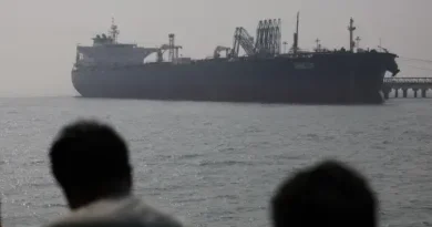 Индия продължава вноса на руски петрол след изтичането на американските облекчения