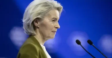 Екип на фон дер Лайен пристига в Будапеща след политическата промяна