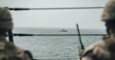 Иран възстанови блокадата в Ормузкия проток и напрежението ескалира