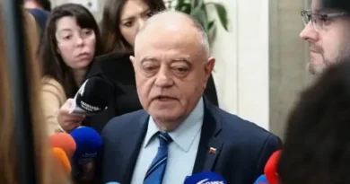 Атанас Атанасов: Раздялата в парламентарната група е опасна политическа грешка