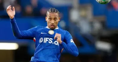 Барса разглежда Жоао Педро като резервен вариант при провал за Алварес