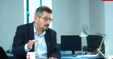 Защо българската политика ражда вождове, а не лидери — проф. Георги Каприев