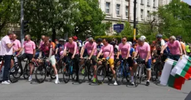 Хиляди колоездачи поеха по улиците на София в чест на Giro d’Italia