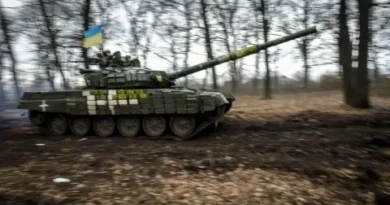 Зеленски: масови удари намаляха, но битките по фронта не са прекратени