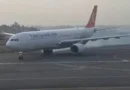 Пътнически самолет на Turkish Airlines пламна при кацане в Катманду