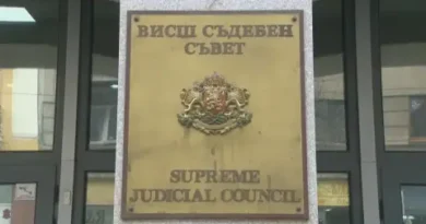 Парламентарната правна комисия обсъжда три законопроекта за съдебна реформа