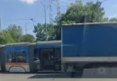 ТИР се вряза в трамвай край Сточна гара — силно задръстване и полицейски екипи