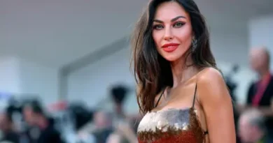 Мадалина Геня пристигна в София за снимки с екипа на Оливър Стоун