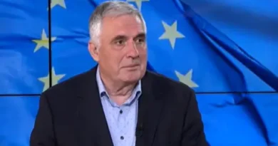 Ивайло Калфин: Не е разумно да търсим балансиран бюджет тази година — нужен е план и реформа