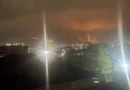 Нощна вълна от удари: десетки дронове поразиха нефтохранилище в Новоросийск и удариха влак