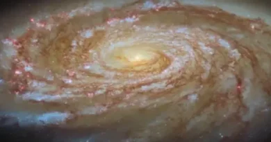 Космически валс на упадъка: Hubble показа как космосът лишава живот спирална галактика