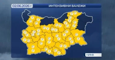 Обилни валежи и гръмотевични бури в почти цялата страна във вторник