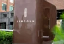 Lincoln откри футуристична капсула за релакс в Ню Йорк — външният ѝ вид предизвика усмивки