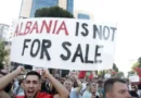 Дванадесет поредни вечери масови протести срещу проект за застрояване край Звърнец