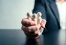 Нарастваща корупция: 40% от потребителите на административни услуги в България са били притискани