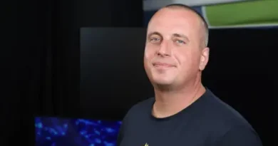 Стоянов: Обвързването на учителските възнаграждения с оценките ще доведе до фалшиво „съвършенство“