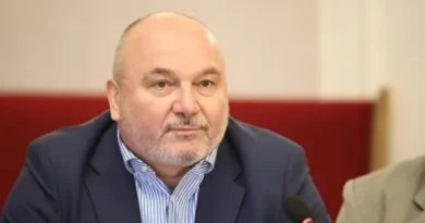 Дацов предупреждава: шест месеца срок за реакция при риск от свръхдефицит